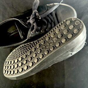ECCO soft leather gore tex/waterproof women’s size 9 black